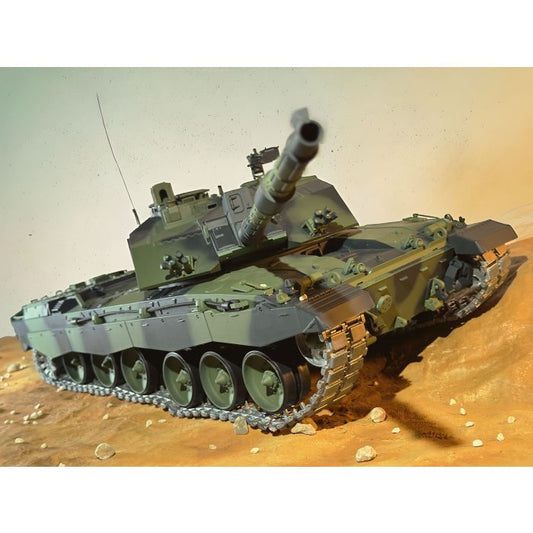 Heng Long 1:16 British Challenger 2 RC Tank - PRO Camo Version