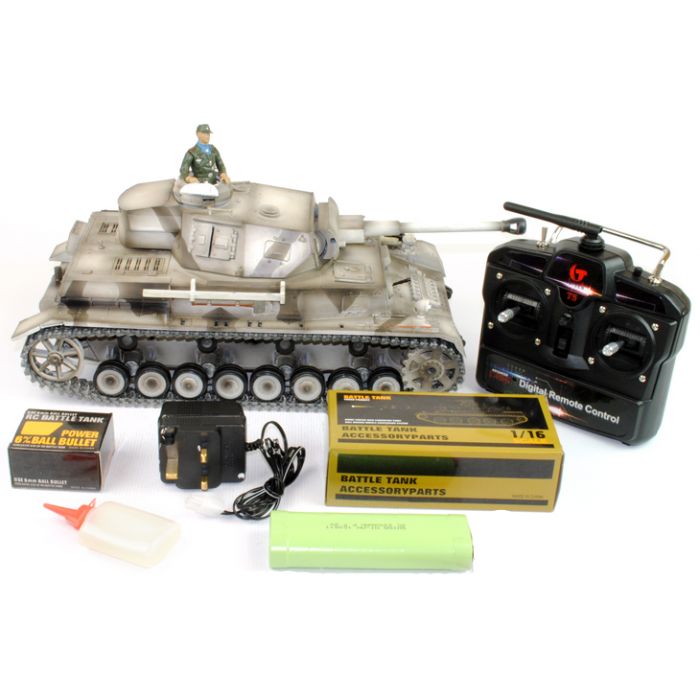 Taigen Hand Painted Panzer IV RC Tank - Metal Upgrade